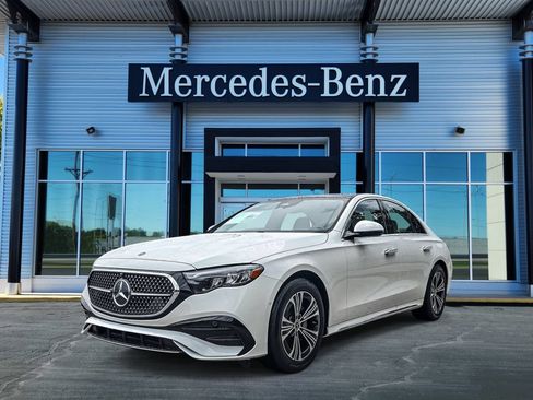New 2026 Mercedes-Benz E 350 4MATIC Sedan image 3