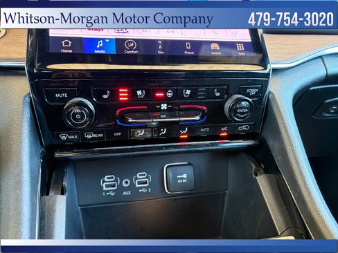 Used 2025 Jeep Grand Cherokee L Summit w/ Obsidian Package image 38