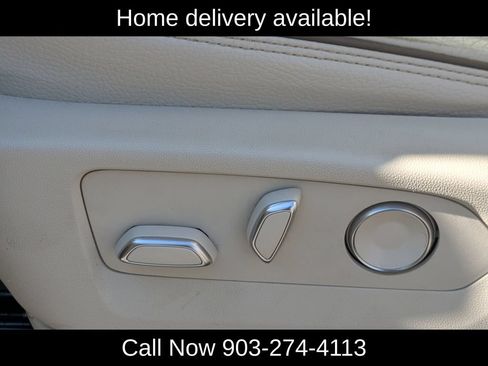 Used 2023 GMC Yukon XL Denali AWD/4WD image 31