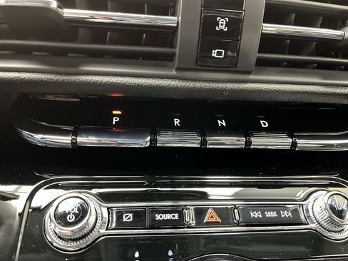 Used 2022 Lincoln Corsair AWD w/ Equipment Group 101A image 25