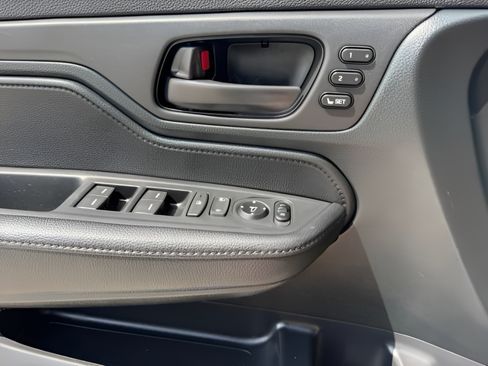 Certified 2024 Honda Odyssey EX-L image 20