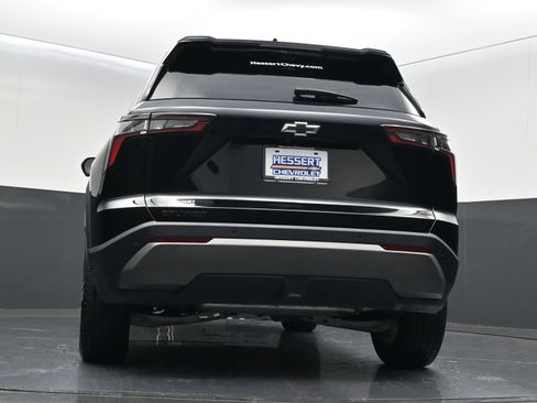 Used 2025 Chevrolet Equinox LT w/ Safety and Technology Package FWD image 42