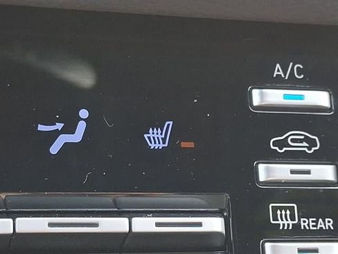 Certified 2023 Hyundai Sonata SEL Plus FWD image 19