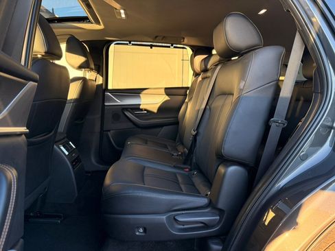 Used 2024 MAZDA CX-90 3.3 Turbo w/ Preferred Plus image 16