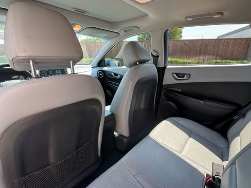 Used 2020 Hyundai Kona Limited AWD/4WD image 28