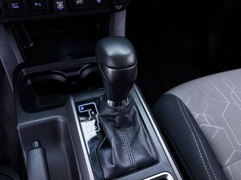 Used 2023 Toyota Tacoma TRD Sport AWD/4WD image 22