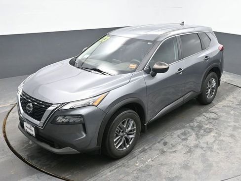 Used 2023 Nissan Rogue S image 24