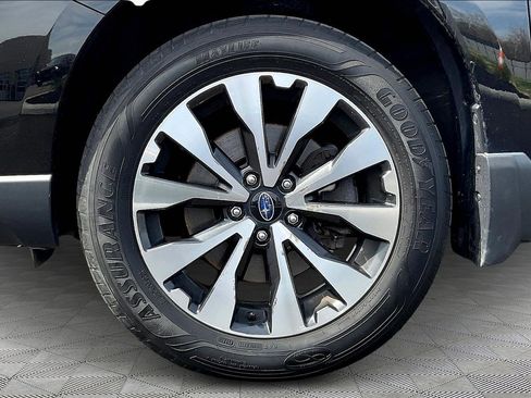 Used 2016 Subaru Outback 3.6R Limited w/ Popular Package #4 AWD/4WD image 32