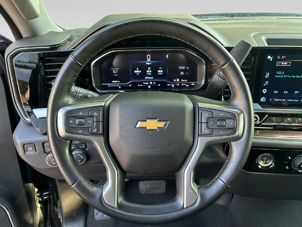 Used 2024 Chevrolet Silverado 1500 LT AWD/4WD image 12