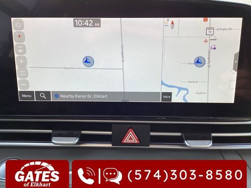 Used 2025 Hyundai Elantra SEL FWD image 15