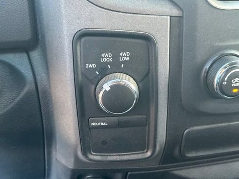 Used 2014 RAM 1500 Express AWD/4WD image 32
