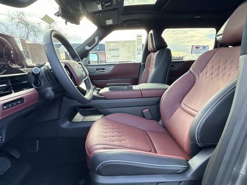 New 2026 INFINITI QX80 Autograph image 16