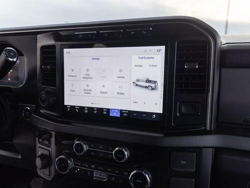 Used 2024 Ford F350 Platinum w/ FX4 Off-Road Package image 28