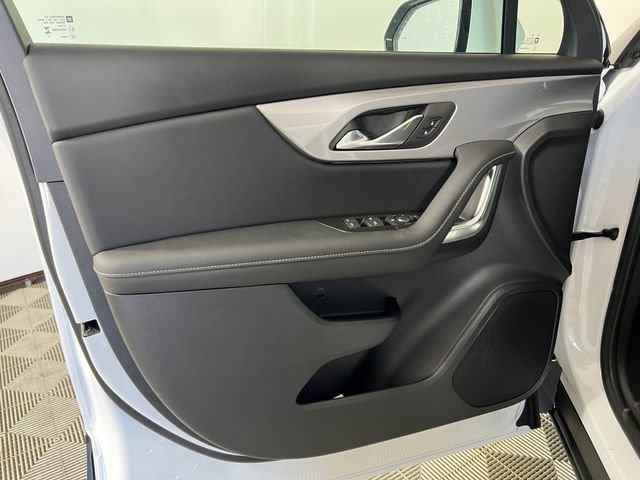 New 2026 Chevrolet Blazer LT FWD image 10