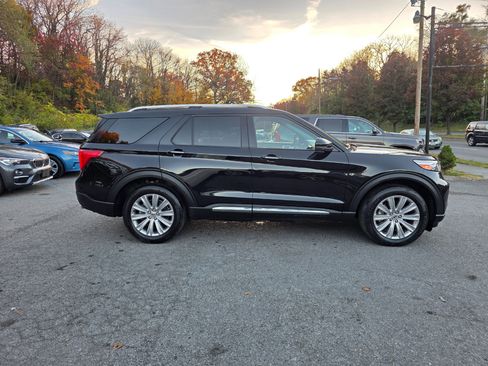 Used 2022 Ford Explorer Limited w/ Hybrid Equipment Group 310A image 4