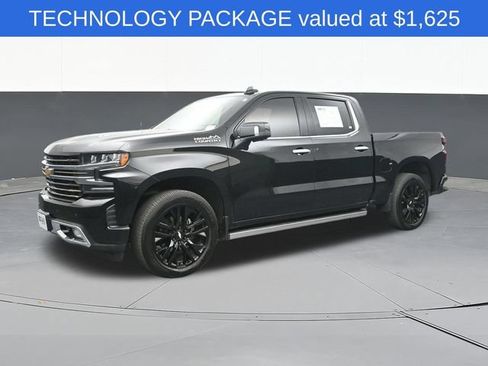 Used 2019 Chevrolet Silverado 1500 High Country w/ Technology Package AWD/4WD image 7