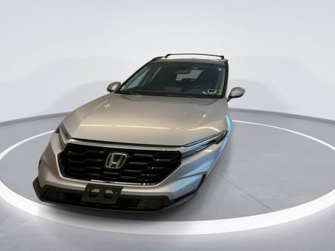 Used 2023 Honda CR-V EX-L image 3