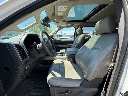 Used 2018 Ford Expedition Max XLT w/ Equipment Group 202A image 14