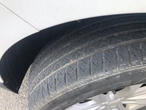 Used 2018 Chevrolet Equinox LT image 9