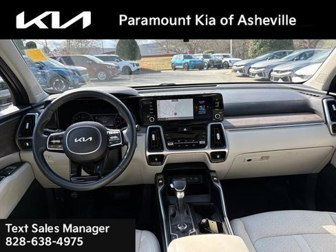 Certified 2023 Kia Sorento S w/ Panoramic Sunroof Package image 7