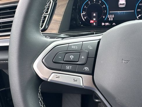 New 2026 Volkswagen Atlas SE FWD image 16