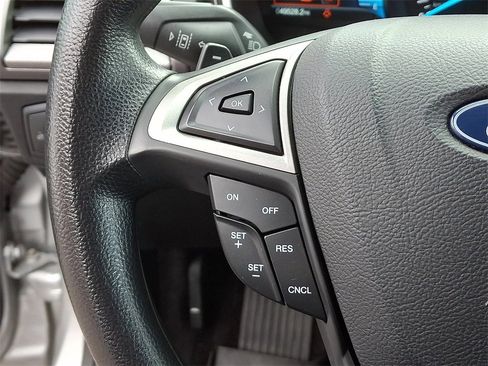 Certified 2019 Ford Fusion SE image 21