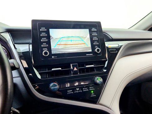 Used 2021 Toyota Camry SE w/ Carpet Mat Package (TMS) image 18