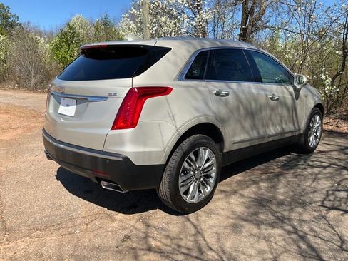 Used 2017 Cadillac XT5 Premium Luxury image 26