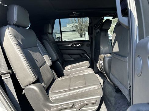 Used 2021 GMC Yukon Denali w/ Denali Ultimate Package image 19