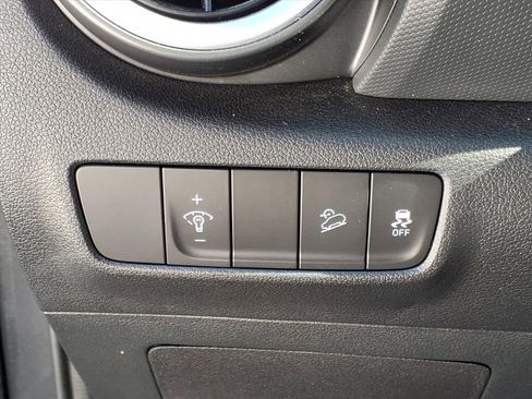 Used 2023 Hyundai Kona SEL w/ Convenience Package image 14