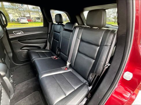 Used 2022 Jeep Grand Cherokee Limited image 22
