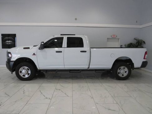Used 2023 RAM 3500 Tradesman AWD/4WD image 7