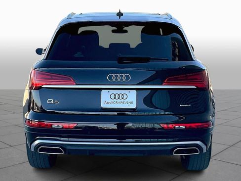 Used 2023 Audi Q5 2.0T Premium w/ Convenience Package image 4