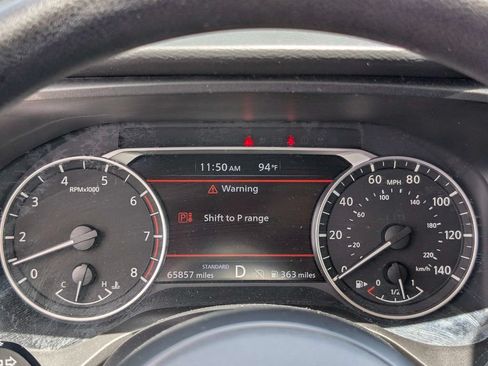Used 2024 Nissan Rogue S FWD image 21
