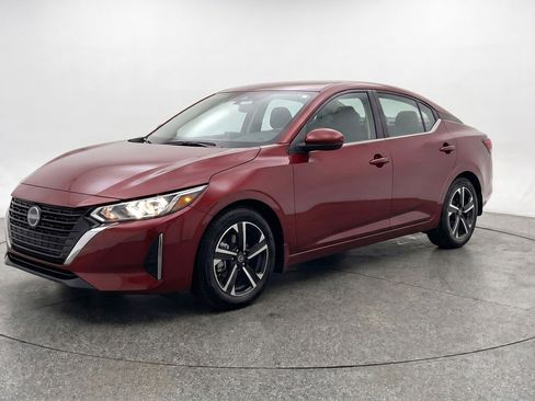 Used 2025 Nissan Sentra SV FWD image 3