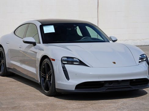 Used 2022 Porsche Taycan RWD image 53