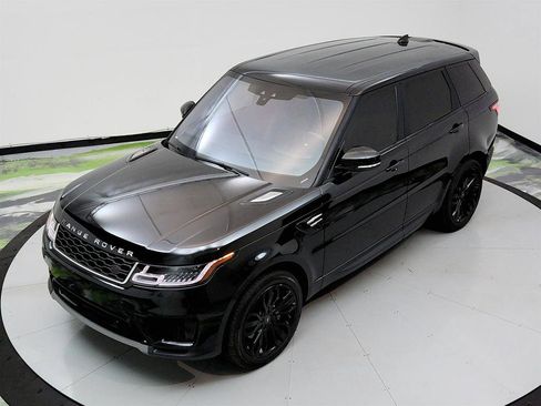 Used 2020 Land Rover Range Rover Sport SE image 32
