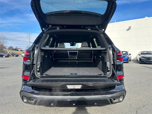 Used 2026 BMW X5 xDrive40i w/ M Sport Package image 39