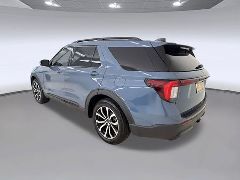 Certified 2025 Ford Explorer ST-Line RWD image 3