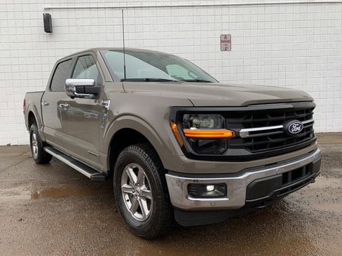 New 2025 Ford F150 XLT w/ Equipment Group 302A MID image 11