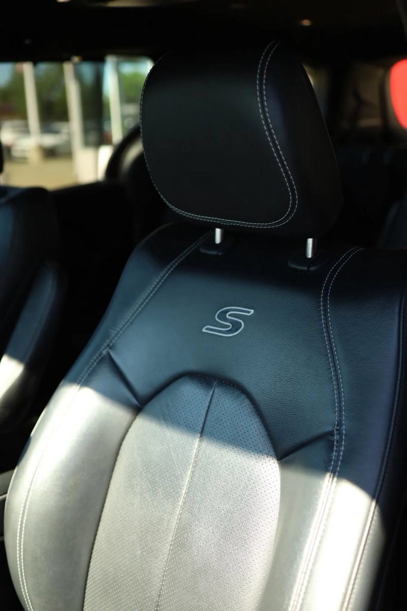 Used 2019 Chrysler Pacifica Touring-L w/ Advanced Safetytec Group FWD image 16