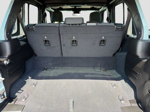 Used 2024 Jeep Wrangler Willys image 12