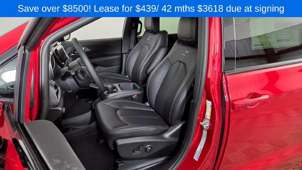 New 2026 Chrysler Pacifica Select w/ S Appearance Package FWD image 15