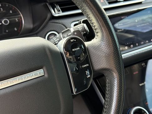 Used 2018 Land Rover Range Rover Velar S image 26