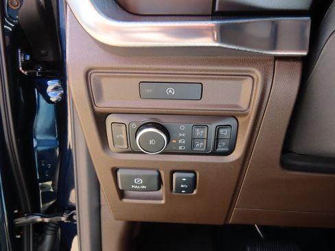 Used 2025 Ford F150 King Ranch w/ FX4 Off-Road Package image 26