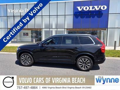 Used 2022 Volvo XC90 T6 Momentum w/ Climate Package