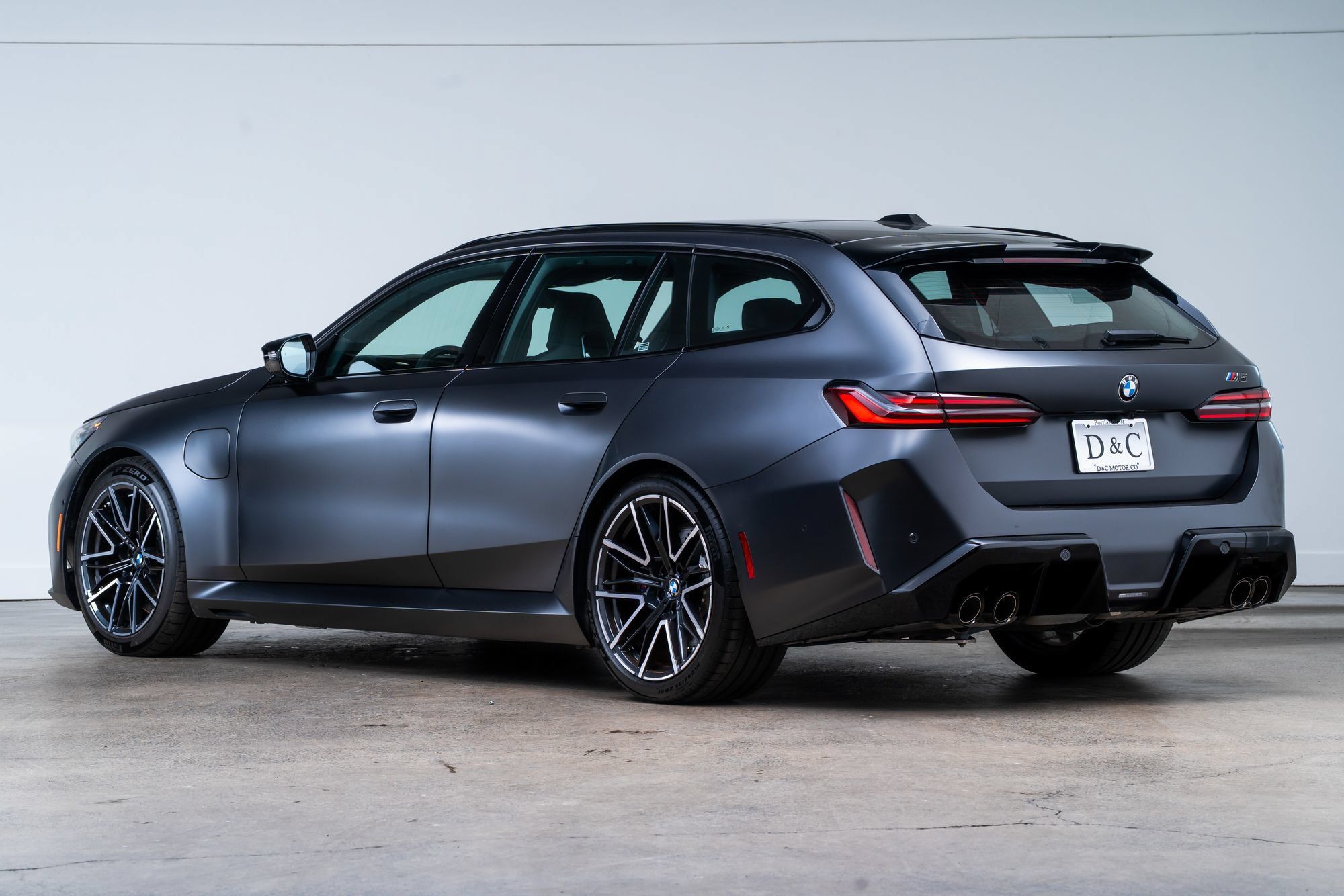 Used 2025 BMW M5 Touring AWD/4WD image 4