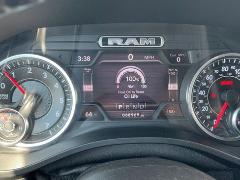 Used 2021 RAM 1500 Big Horn AWD/4WD image 13