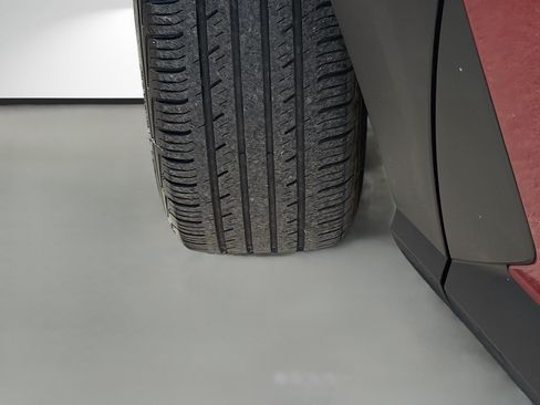 Used 2025 Hyundai Kona SEL FWD image 40