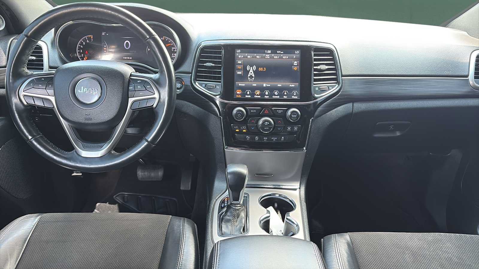 Used 2019 Jeep Grand Cherokee Altitude AWD/4WD image 19